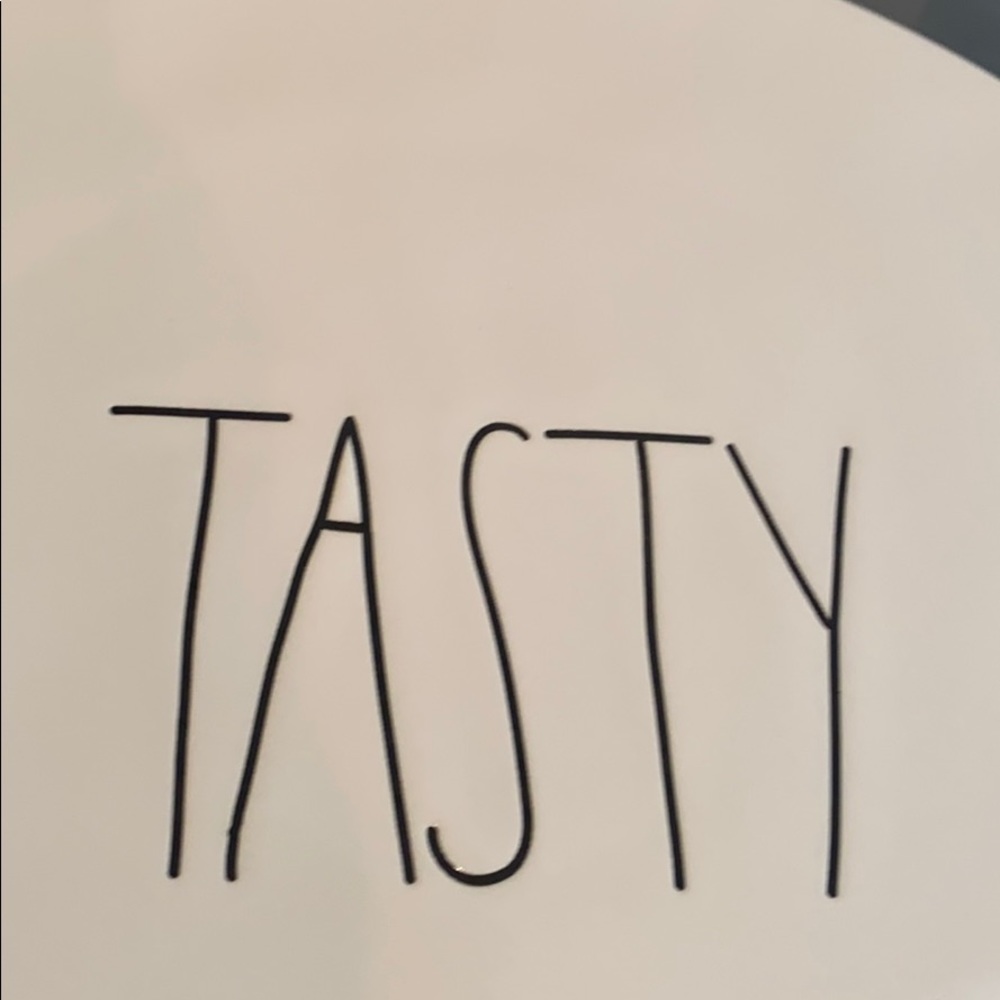 Rae Dunn “Tasty” ceramic cake and dessert … - Picture 5 of 6